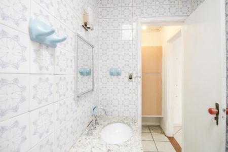 Casa à venda com 316m², 4 quartos e 3 vagasBanheiro 2