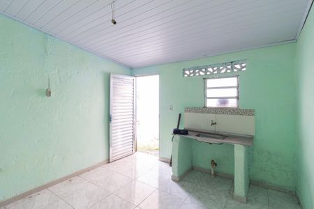 Cozinha de casa para alugar com 1 quarto, 50m² em Jardim Angela Maria, Carapicuíba