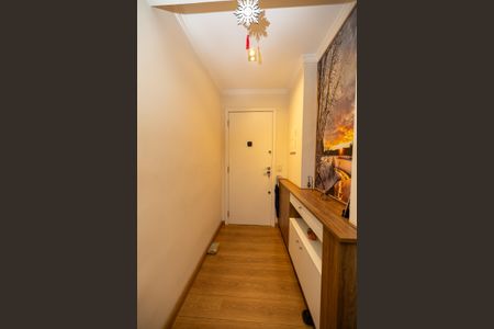 Sala de apartamento à venda com 2 quartos, 73m² em Jardim Tupanci, Barueri