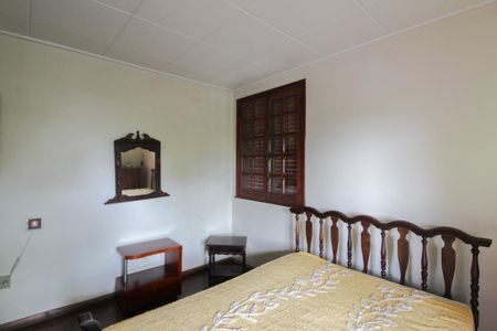 Casa à venda com 225m², 4 quartos e 6 vagas Casa à venda com 225m², 4 quartos e 6 vagasSuíte