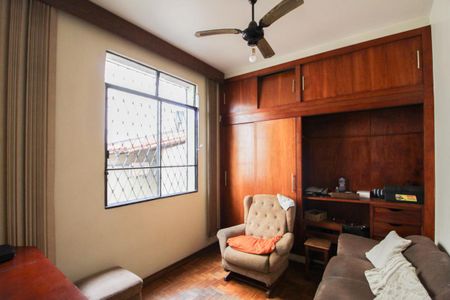 Casa à venda com 225m², 4 quartos e 6 vagas Casa à venda com 225m², 4 quartos e 6 vagasQuarto 3