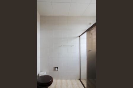 Casa à venda com 225m², 4 quartos e 6 vagas Casa à venda com 225m², 4 quartos e 6 vagasBanheiro Social