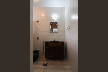 Casa à venda com 225m², 4 quartos e 6 vagas Casa à venda com 225m², 4 quartos e 6 vagasBanheiro da Suíte