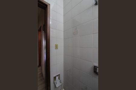 Casa à venda com 225m², 4 quartos e 6 vagas Casa à venda com 225m², 4 quartos e 6 vagasLavabo