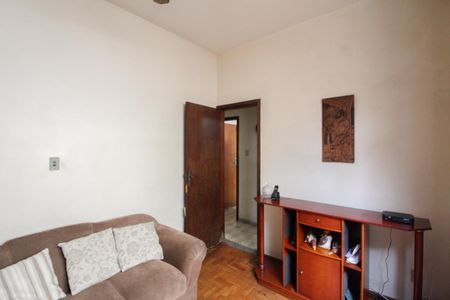 Casa à venda com 225m², 4 quartos e 6 vagas Casa à venda com 225m², 4 quartos e 6 vagasQuarto 3