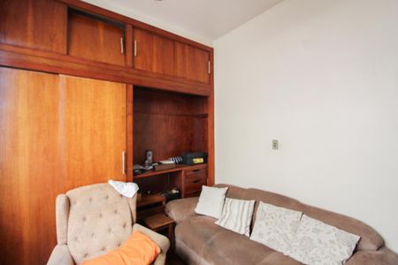 Casa à venda com 225m², 4 quartos e 6 vagas Casa à venda com 225m², 4 quartos e 6 vagasQuarto 3