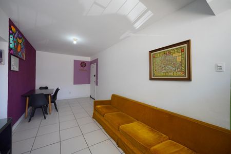 Sala de apartamento para alugar com 2 quartos, 55m² em Kobrasol, São José