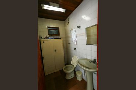 Casa à venda com 350m², 3 quartos e 6 vagasBanheiro