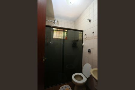 Casa à venda com 350m², 3 quartos e 6 vagasBanheiro