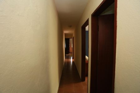 Casa à venda com 350m², 3 quartos e 6 vagascorredor