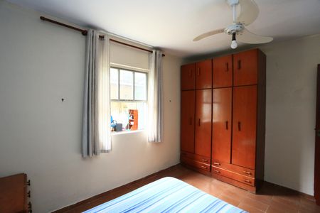 Casa à venda com 350m², 3 quartos e 6 vagasquarto 1