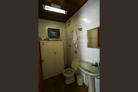 Casa à venda com 350m², 3 quartos e 6 vagasBanheiro