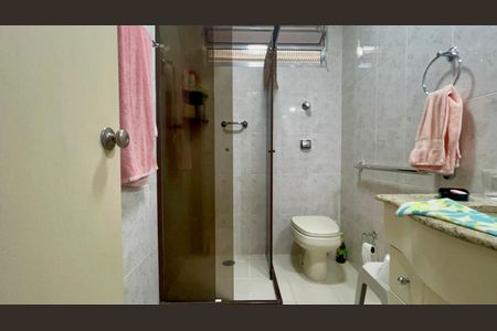 Apartamento à venda com 79m², 2 quartos e sem vagaBanheiro