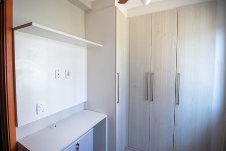 Quarto 1 de apartamento para alugar com 3 quartos, 57m² em Irajá, Rio de Janeiro