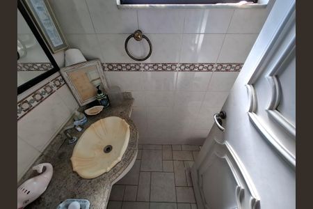 Casa à venda com 650m², 5 quartos e 3 vagas Casa à venda com 650m², 5 quartos e 3 vagasBanheiro 3