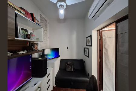 Casa à venda com 650m², 5 quartos e 3 vagasEscritório 