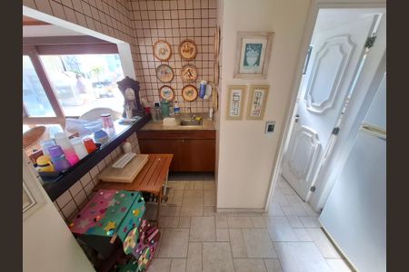 Casa à venda com 650m², 5 quartos e 3 vagasCozinha 2