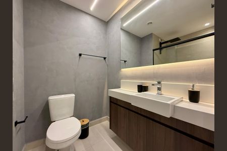 Studio para alugar com 25m², 0 quarto e sem vaga Studio para alugar com 25m², 0 quarto e sem vagaBanheiro