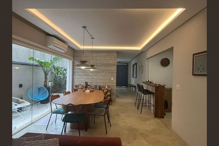 Casa à venda com 3 quartos, 350m² em Residencial Quatro (Alphaville), Santana de Parnaíba