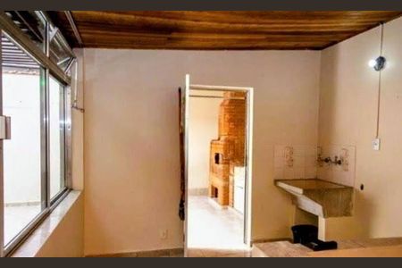 Casa à venda com 2 quartos, 225m² em Jardim Copacabana, São Bernardo do Campo