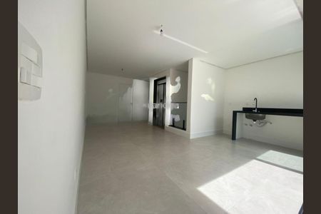 Casa à venda com 5 quartos, 440m² em Vargem Grande, Rio de Janeiro