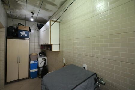 Casa à venda com 400m², 3 quartos e 2 vagas Casa à venda com 400m², 3 quartos e 2 vagasÁrea de Serviço