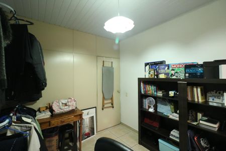 Casa à venda com 400m², 3 quartos e 2 vagas Casa à venda com 400m², 3 quartos e 2 vagasQuarto 2