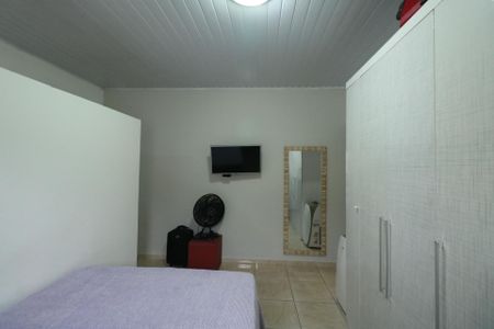 Casa à venda com 400m², 3 quartos e 2 vagas Casa à venda com 400m², 3 quartos e 2 vagasSuíte