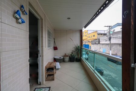 Casa à venda com 400m², 3 quartos e 2 vagas Casa à venda com 400m², 3 quartos e 2 vagasVaranda