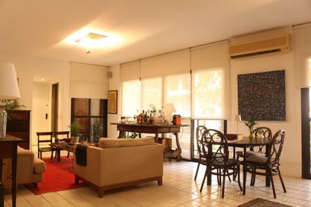 Sala de apartamento à venda com 2 quartos, 172m² em Jardim Botânico, Rio de Janeiro