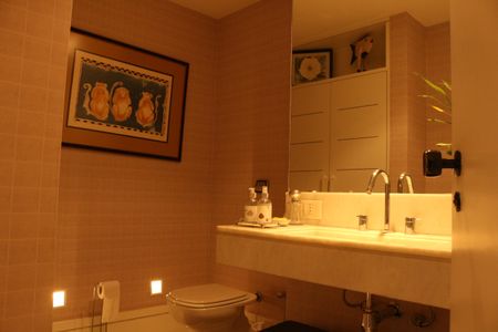 Apartamento à venda com 172m², 2 quartos e 3 vagasLavabo