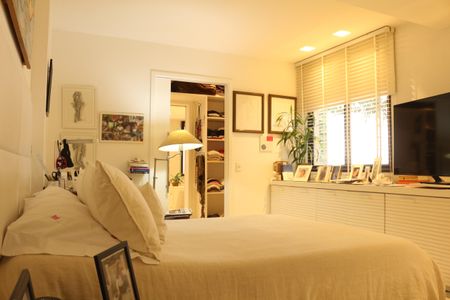 Suíte 1 de apartamento à venda com 2 quartos, 172m² em Jardim Botânico, Rio de Janeiro