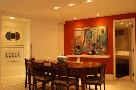 Apartamento à venda com 172m², 2 quartos e 3 vagasSala