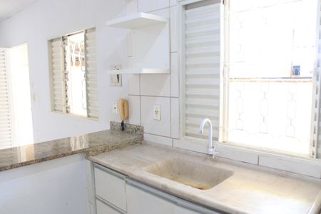 Cozinha de kitnet/studio para alugar com 1 quarto, 30m² em Setor Leste Vila Nova, Goiânia