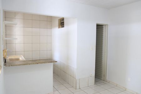 Sala de kitnet/studio para alugar com 1 quarto, 30m² em Setor Leste Vila Nova, Goiânia