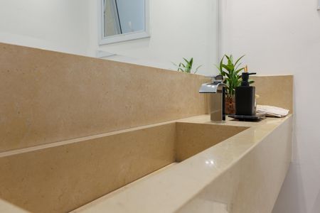 Apartamento à venda com 133m², 4 quartos e 2 vagasLavabo