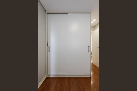 Apartamento à venda com 133m², 4 quartos e 2 vagasSuíte 2