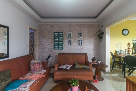 Sala de casa para alugar com 3 quartos, 162m² em Vila Perracini, Poá