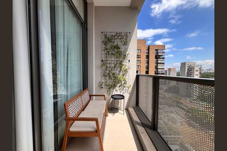 Studio para alugar com 27m², 1 quarto e sem vaga Studio para alugar com 27m², 1 quarto e sem vagaVaranda