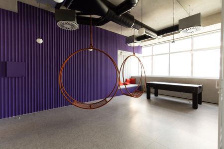 Studio para alugar com 27m², 1 quarto e sem vaga Studio para alugar com 27m², 1 quarto e sem vagaSala de Jogos