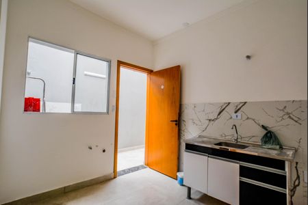 Cozinha de apartamento para alugar com 2 quartos, 43m² em Jardim Rina, Santo André