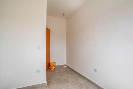 Quarto 2 de apartamento para alugar com 2 quartos, 43m² em Jardim Rina, Santo André