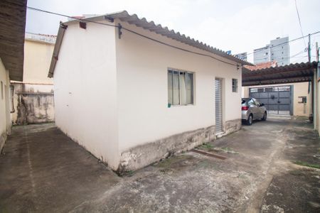 Casa à venda com 260m², 2 quartos e 4 vagas Casa à venda com 260m², 2 quartos e 4 vagasFachada - Casa 3
