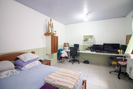 Casa à venda com 260m², 2 quartos e 4 vagas Casa à venda com 260m², 2 quartos e 4 vagasSuíte - Casa 2