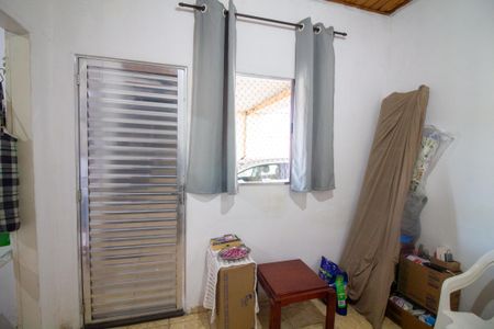 Casa à venda com 260m², 2 quartos e 4 vagas Casa à venda com 260m², 2 quartos e 4 vagasSala - Casa 1