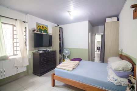 Casa à venda com 260m², 2 quartos e 4 vagas Casa à venda com 260m², 2 quartos e 4 vagasSuíte - Casa 2