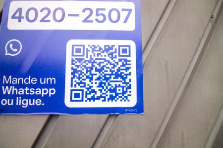 Casa à venda com 260m², 2 quartos e 4 vagas Casa à venda com 260m², 2 quartos e 4 vagasPlaquinha Instalada RYKG - 75