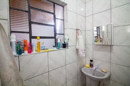 Casa à venda com 260m², 2 quartos e 4 vagas Casa à venda com 260m², 2 quartos e 4 vagasBanheiro - Casa 1