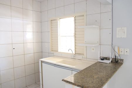 Cozinha de kitnet/studio para alugar com 1 quarto, 30m² em Setor Leste Universitário, Goiânia