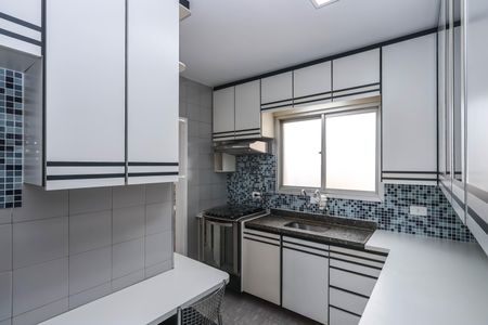 Apartamento para alugar com 67m², 2 quartos e 1 vaga Apartamento para alugar com 67m², 2 quartos e 1 vagaCozinha